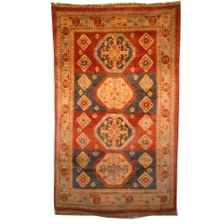 Kazak_design_carpet